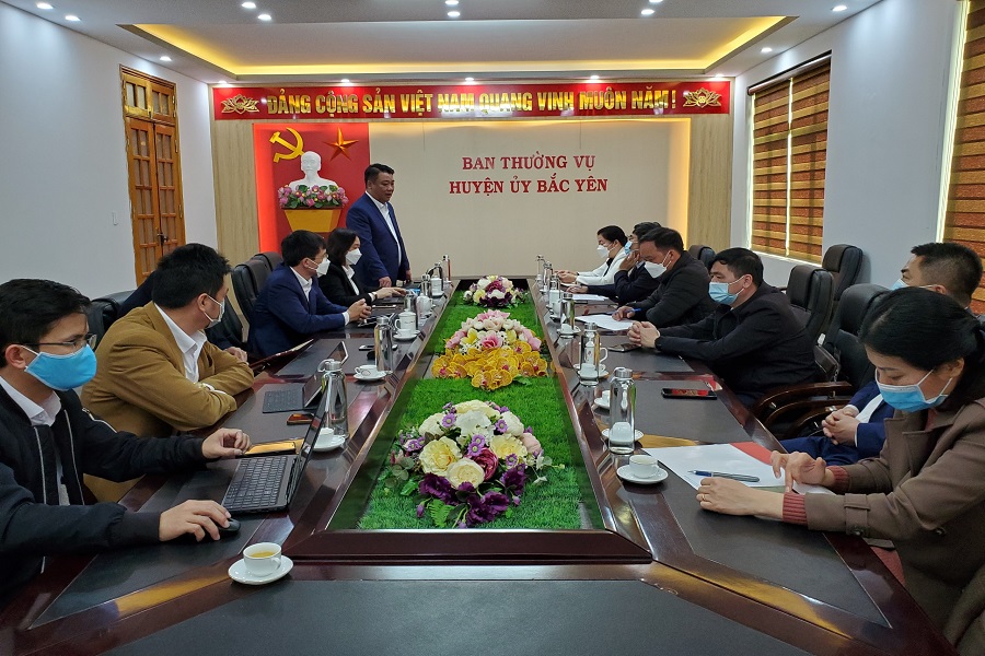 Công ty Điện lực Sơn La làm việc với huyện Bắc Yên
